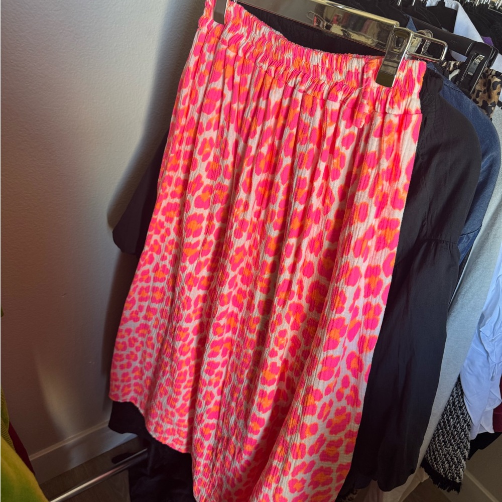 Vibrant Pink Leopard Print Skirt